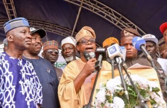 PHOTOS: Oseni Officially Joins Oyo South Senatorial Contest, Promises More Development