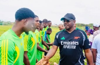 Teachers’ Day: Seun TNA Cheers Oyo Football Champions, Reaffirms Community Support