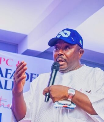 Teachers’ Day: Alli Pledges Housing, Loans, Rural Allowances for Oyo Teachers in First 100 Days